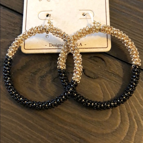 Jewelry - Gold Black Hoop Beaded Earrings